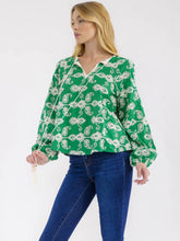 Cargar imagen en el visor de la galería, THE EMERALD GREEN TOP