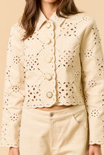 Cargar imagen en el visor de la galería, THE CREAM DETAIL JACKET
