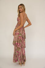 Cargar imagen en el visor de la galería, FLORAL WHISPER MAXI DRESS