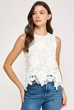 Load image into Gallery viewer, THE CROCHET TOP