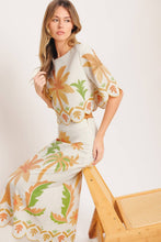 Cargar imagen en el visor de la galería, THE PRINTED PALM TOP