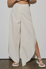 Cargar imagen en el visor de la galería, SIDE SLID LINEN BALOON PANTS