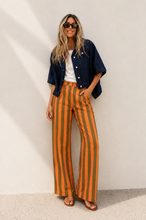 Cargar imagen en el visor de la galería, THE KHAKI MANDARIN STRIPES PANTS