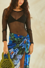 Cargar imagen en el visor de la galería, LELI CORREIA KNOT PRINTED SKIRT