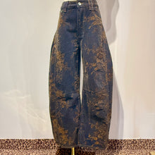 Cargar imagen en el visor de la galería, THE MUSTARD VELVER BARREL PANTS