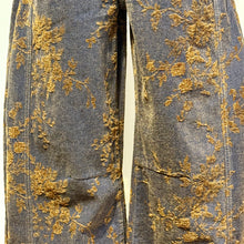 Cargar imagen en el visor de la galería, THE MUSTARD VELVER BARREL PANTS