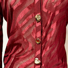 Cargar imagen en el visor de la galería, THE ANIMAL PRINT MESH BLOUSE