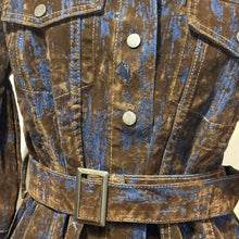 Cargar imagen en el visor de la galería, THE BROWN VELVET DENIM JACKET