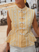Cargar imagen en el visor de la galería, THE ASIAN VEST