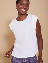 Cargar imagen en el visor de la galería, Camiseta bimateria bambula algodón hombreras con bordado