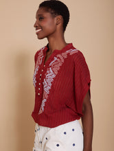 Cargar imagen en el visor de la galería, Blusa oversize con bordado
