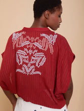 Cargar imagen en el visor de la galería, Blusa oversize con bordado