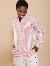 Cargar imagen en el visor de la galería, Camisa con bordado &quot;le soleil&quot;