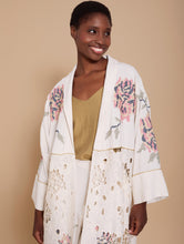 Cargar imagen en el visor de la galería, Kaftan bimateria en encaje y bordado