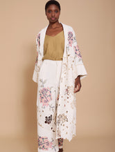 Cargar imagen en el visor de la galería, Pantalón bimateria con encaje y bordado