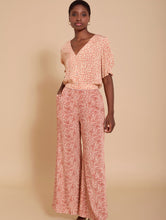 Cargar imagen en el visor de la galería, Pantalón de bambula con estampado floral