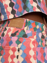 Cargar imagen en el visor de la galería, Pantalón denim estampado multicolor