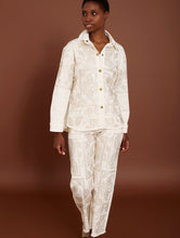 Cargar imagen en el visor de la galería, Pantalón denim con strass bandana