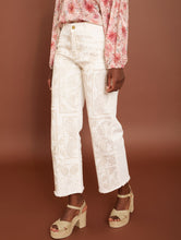 Cargar imagen en el visor de la galería, Pantalón denim con strass bandana