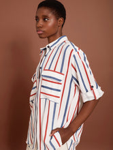 Cargar imagen en el visor de la galería, Camisa oversize de rayas