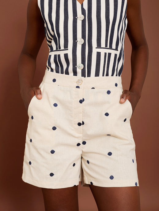 Shorts con bordado de topos