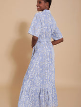 Cargar imagen en el visor de la galería, Vestido largo en bordado suizo