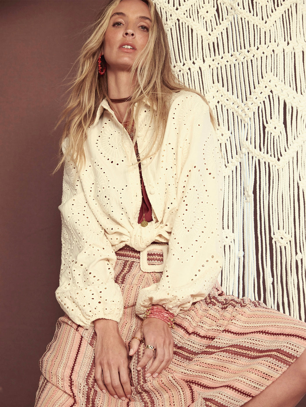 Camisa en bordado suizo