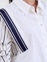 Load image into Gallery viewer, Camisa combinada rayas y liso con cinta listada en el hombro SKATIE BCN