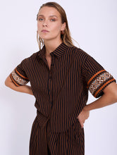 Load image into Gallery viewer, Camisa rayas SKATIE BCN