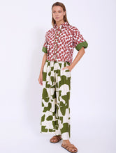 Load image into Gallery viewer, Pantalón palazzo con estampado abstracto SKATIE BCN