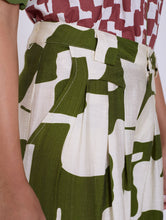 Load image into Gallery viewer, Pantalón palazzo con estampado abstracto SKATIE BCN