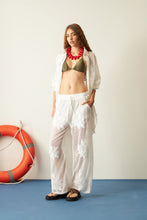 Cargar imagen en el visor de la galería, PANTALON RED FLORES BORDADAS - SYMPHORINE