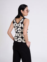 Cargar imagen en el visor de la galería, Top de punto con jacquard SKATIE BCN