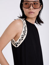 Cargar imagen en el visor de la galería, Vestido largo tirantes bordado relieve SKATIE BCN