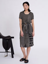 Load image into Gallery viewer, Vestido estampado geometrico microfibra SKATIE BCN