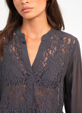 Cargar imagen en el visor de la galería, THE SALAMA SHIRT - ANGE PARIS