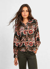 Cargar imagen en el visor de la galería, THE SOPHILANA VELVET SHIRT - ANGE PARIS