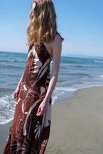 Cargar imagen en el visor de la galería, THE RETRO MAXI DRESS