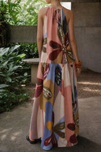 Cargar imagen en el visor de la galería, THE FLOWY PRINTED DRESS