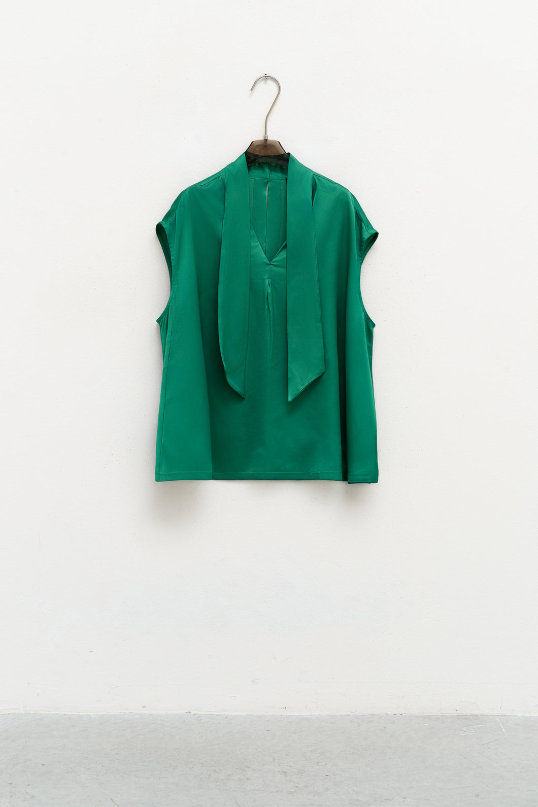 THE SATIN TOP
