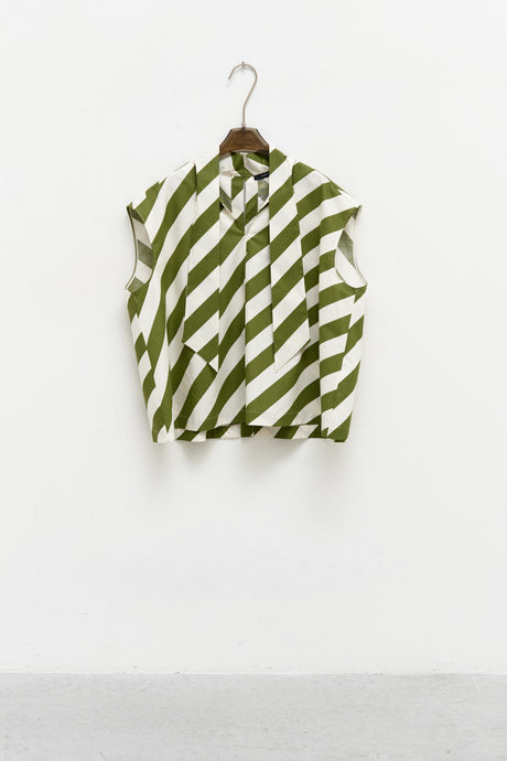 THE STRIPE SHIRT