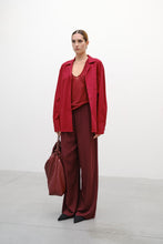 Cargar imagen en el visor de la galería, CAMISA POPELIN BURGUNDY