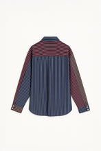 Cargar imagen en el visor de la galería, THE MULTICOLOR STRIPES SHIRT