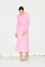 Cargar imagen en el visor de la galería, THE MIDI KNOT DRESS