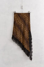 Cargar imagen en el visor de la galería, THE LACE ANIMALIER SKIRT