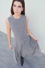 Cargar imagen en el visor de la galería, VESTIDO MIDI ESTRUCTURA