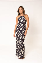 Cargar imagen en el visor de la galería, VESTIDO MIDI HALTER ESTAMPADO