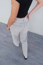Cargar imagen en el visor de la galería, JEANS WIDE LEG TIRO MEDIO FULL LENGTH