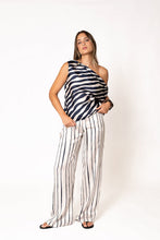 Load image into Gallery viewer, TOP ASIMÉTRICO RAYAS