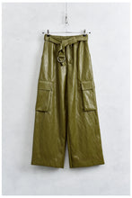 Cargar imagen en el visor de la galería, THE MILITARY GREEN VEGAN LEATHER PANTS